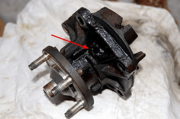 4x4 Mechanics - DIY Water pump replacement