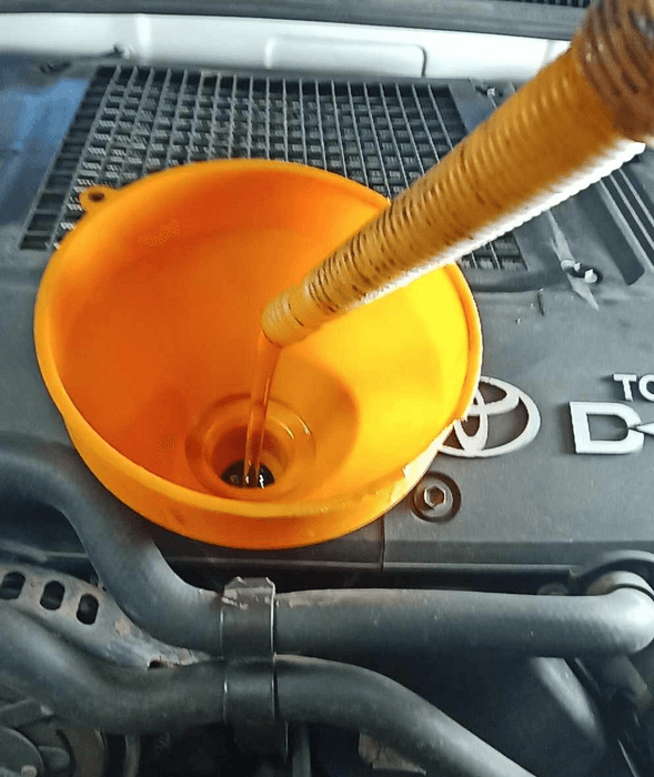 Vidange moteur + filtre à huile sur Toyota LC 120
