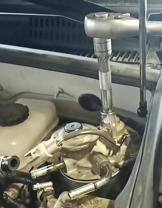 Diesel filter change on Toyota LC 120