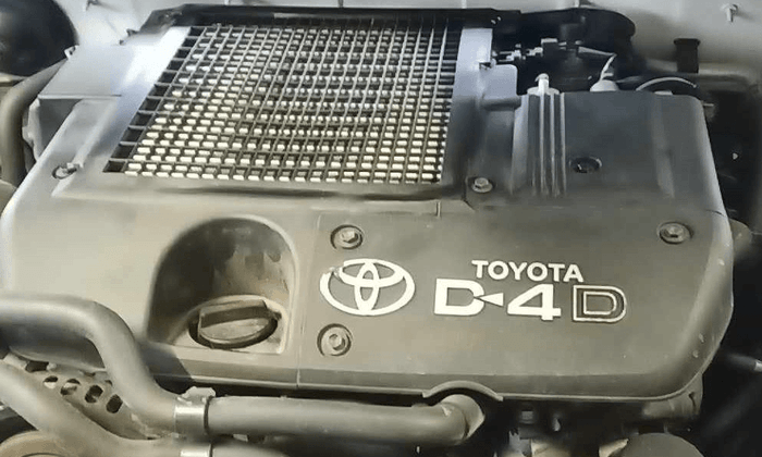 Vidange moteur + filtre à huile sur Toyota KDJ 120