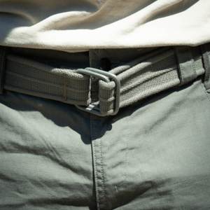 Cargo shorts - men's / 50 - Khaki